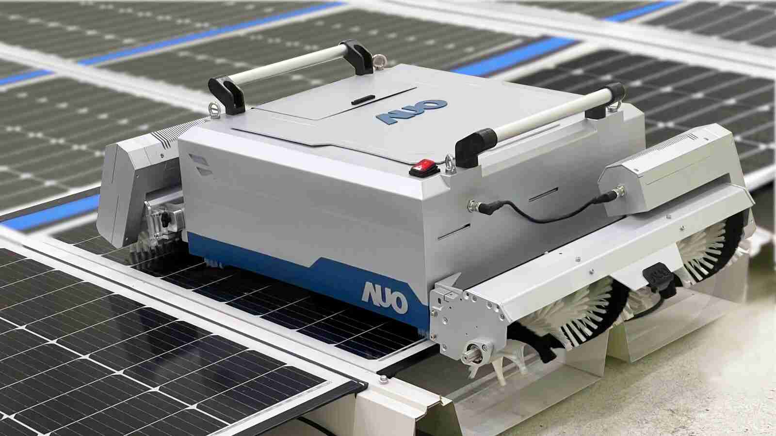 至成国际致力EPC场域技术升级，，导入清洁机器人搭配传感器与AI数据分析，，，，大幅减少维运成本