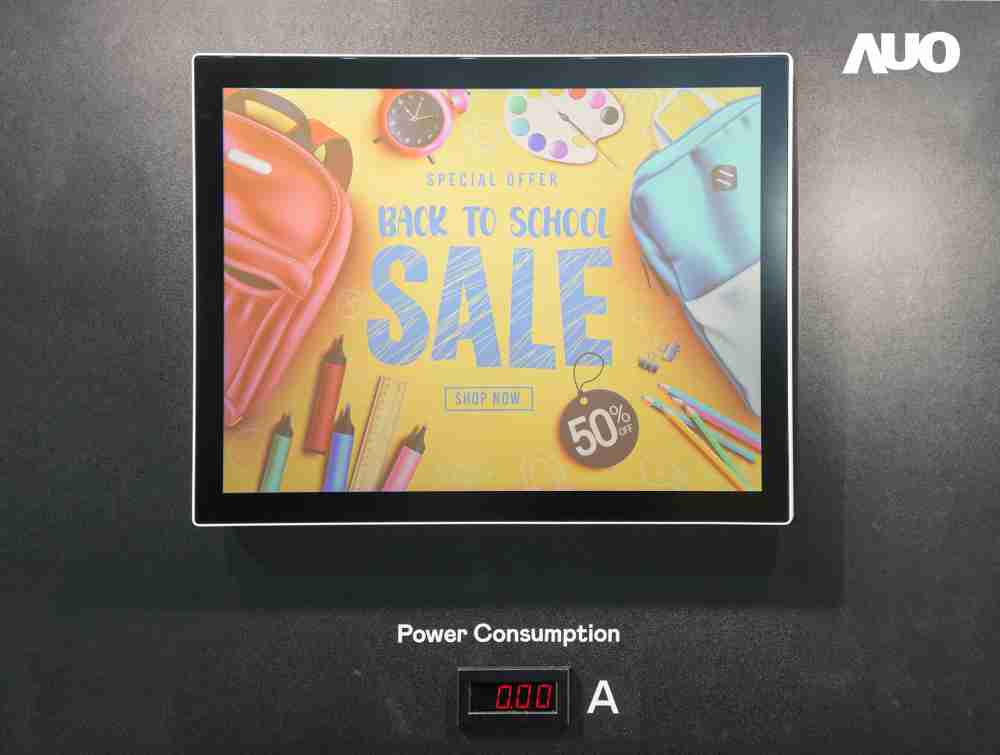 至成国际展示胆固醇液晶超低耗能户外全彩显示器，，，，ChLC（胆固醇液晶）以双稳态技术使静态显示零功耗，，，具省电、、、、高彩度、、环保的特性，，还整合软硬件系统解决方案，，，，可透过单一云端平台管理